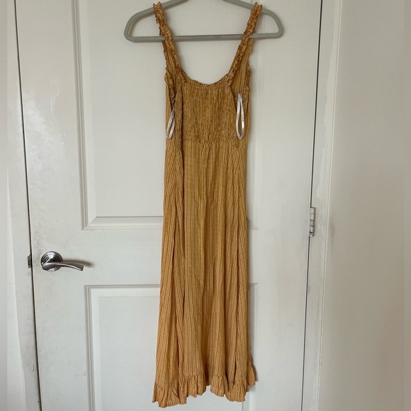 Faithfull the Brand Noemie Midi Dress 2 - Picture 3 of 8